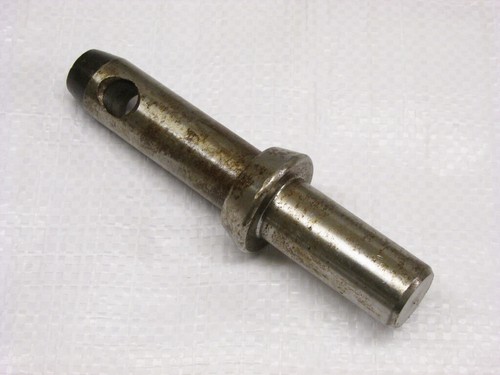 Cat lower link mounting - cat,
