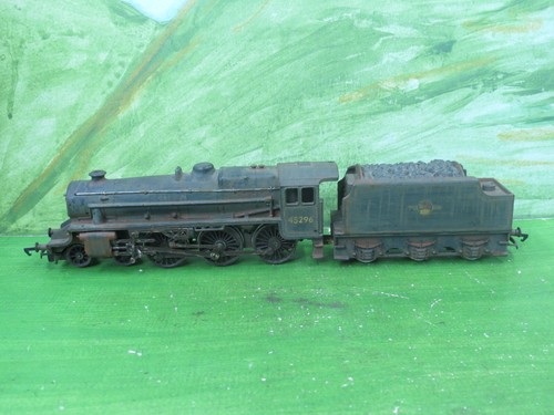 Hornby black class loco - (gb),