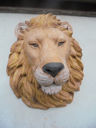 Large lion head wall - head, plaque