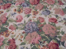 VINTAGE PALE PINK FLORAL