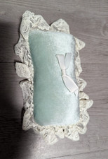 Vintage 5.5" Silk Lace Sewing