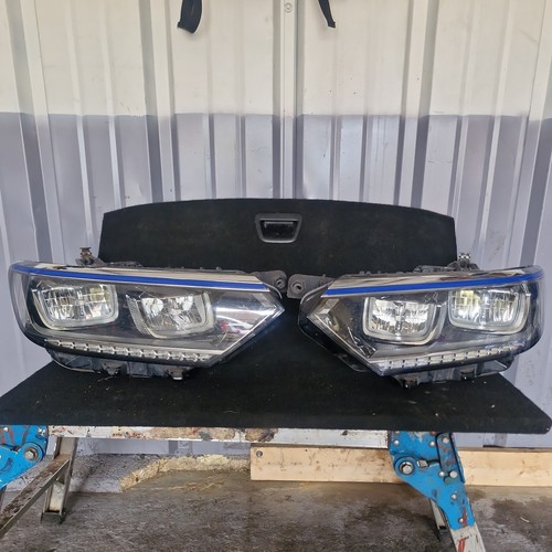 Headlights passat b8 - vw,