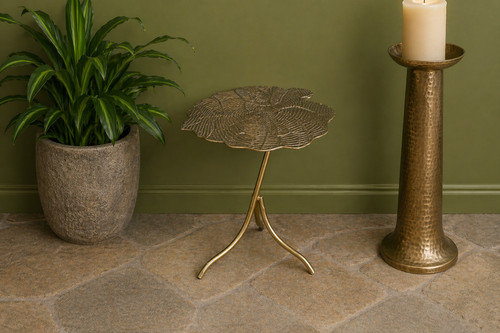 Leaf design metal side - side, table