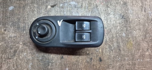 Vauxhall vivaro renault trafic - vauxhall,