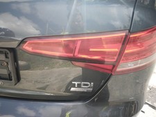 2017 AUDI A4 RHD SALOON RIGHT REAR/TAIL LIGHT ON TAILGATE 8W5945076A 