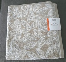 Caro Home 100% Cotton  Bath Towel  Taupe & White  30" X 55" New With Tags