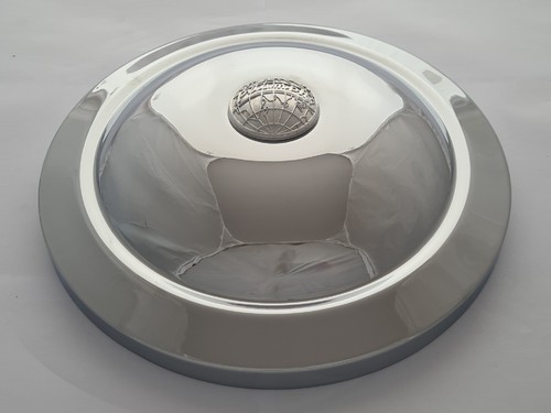 Triumph roadster hub - hub, cap