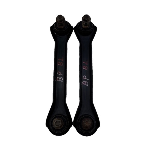 Subaru legacy pair - bl, rear