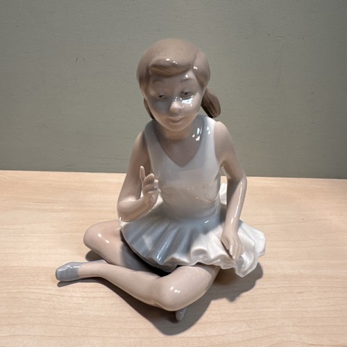 Lladro nao porcelain figure - lladro,