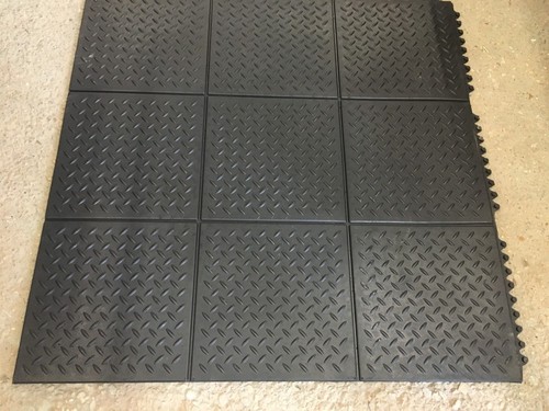 Checker gym rubber mat - checker,