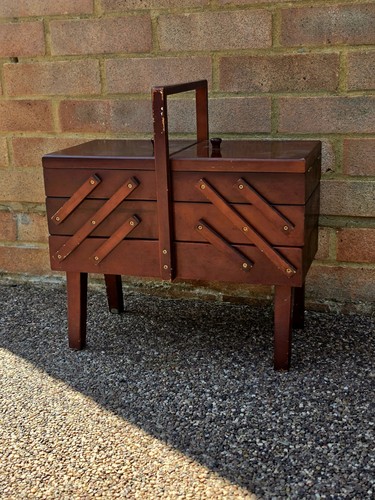 Vintage mid century tier - century,