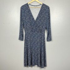 41 Hawthorn blue white & green