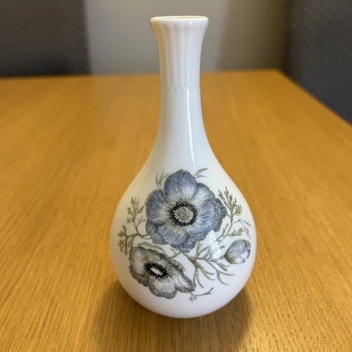 Wedgwood glen mist bud - mist,