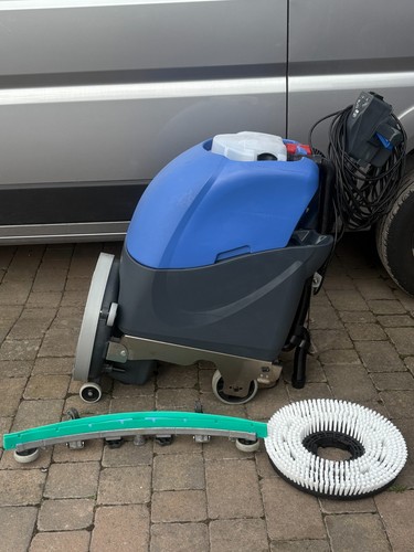 Numatic scrubber dryer tt4045 - numatic,