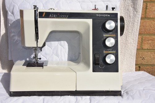 Toyoto 9400 zigzag sewing - 9400,
