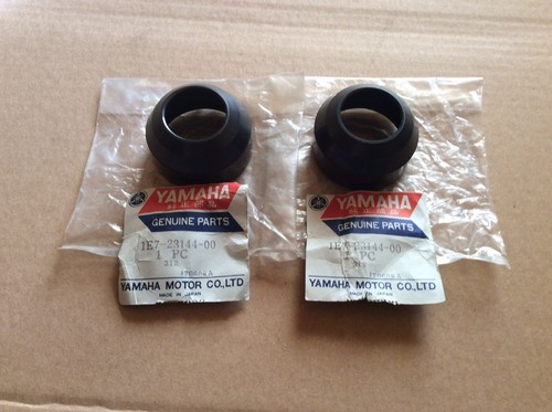 Yamaha 125 twin fork leg - twin,
