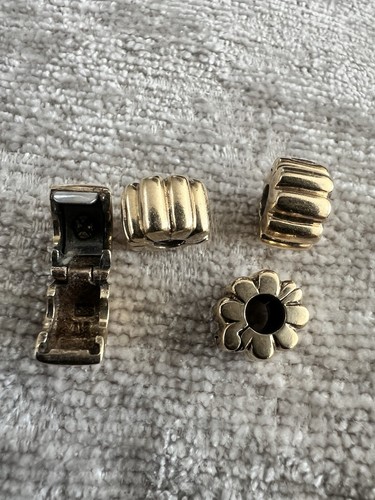 14ct solid gold - gold, ridged