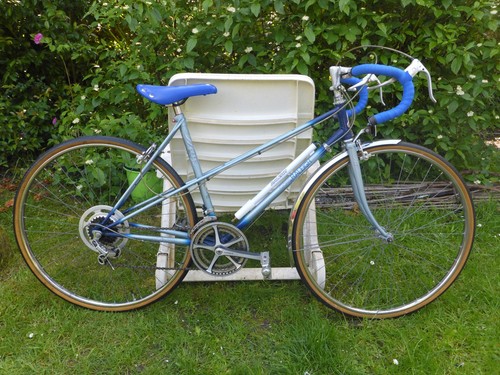 Raleigh wisp road bike - raleigh, bike,