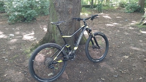 Giant stance size - stance,