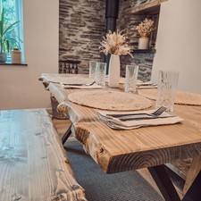 Waney / Live Edge Solid Wood