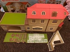 Sylvanian Families: Maple