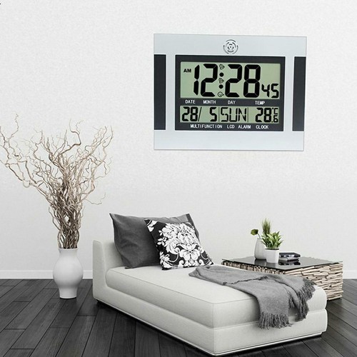 Large digital lcd display - digital,