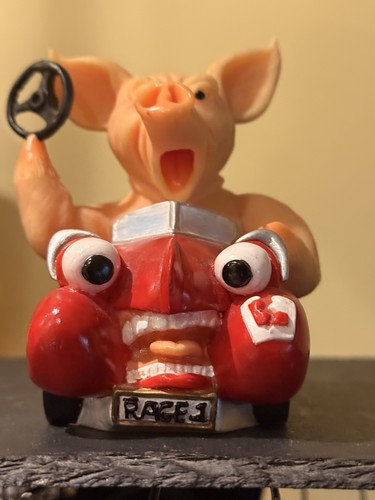 Pigs galore figurine - pigs,
