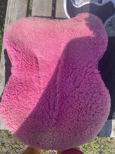 Pink merino wool seat - seat, saddle