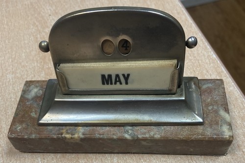 Vintage metal 1940s perpetual - vintage,