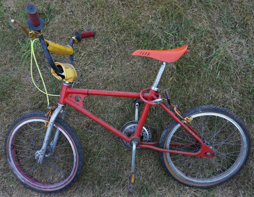 1980s vintage bmx raleigh - raleigh, red