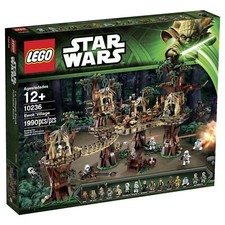 LEGO Star Wars: Ewok Village (10236) Complete W/ All Mini Figs