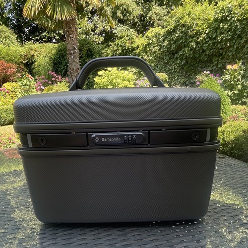 Samsonite black hard - samsonite,
