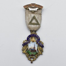 Antique Sterling Silver Gilt Picture Enamel Masonic Jewel Founder St Elphin 1927