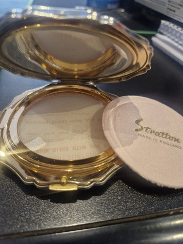 Vintage stratton queen - stratton, "queen"