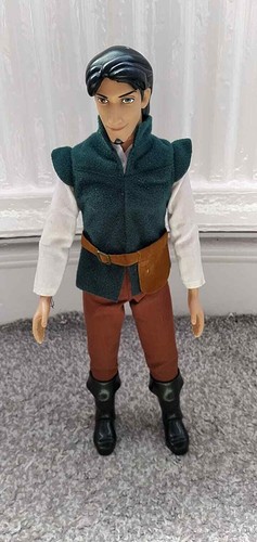 Disney store tangled flynn - store,