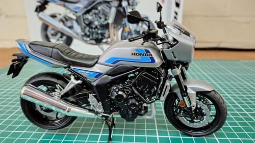 Tamiya honda cb1000f 12 - tamiya, 1/12