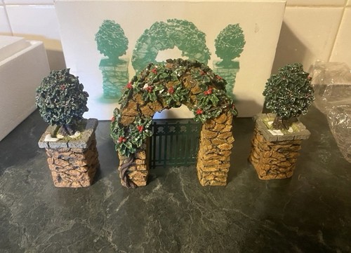 Dept 56 stone corner - -,