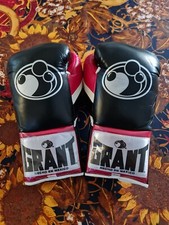 AUTHENTIC Grant championship professional boxing gloves 8oz