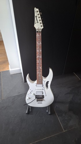 Left handed ibanez - left,