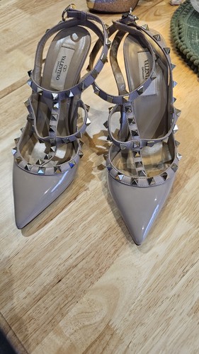 Valentino garavani rockstud - valentino,