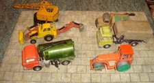 JOB LOT  DINKY CONSTRUCTION