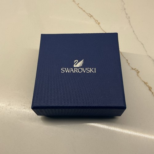 Genuine swarovski medium - **genuine,