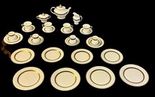 ROYAL DOULTON 33 PIECE