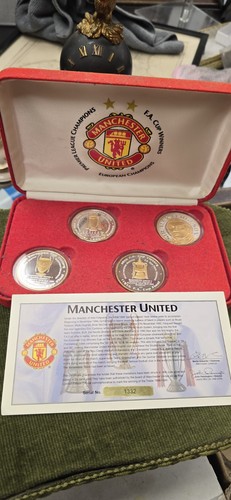 Manchester united 1999 treble - united,