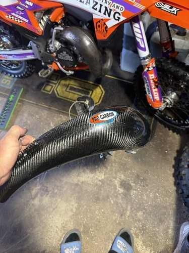 Pro carbon exhaust guard - pro,