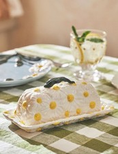 Anthropologie Foster Icon Stoneware Butter Dish 2 PC Set Daisy White Yellow New