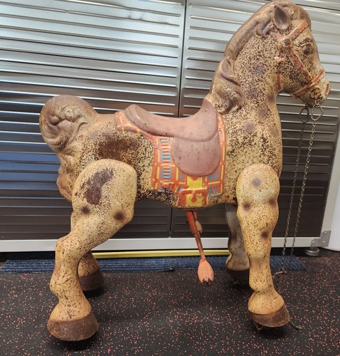 Vtg steel mobo horse - horse, bronco