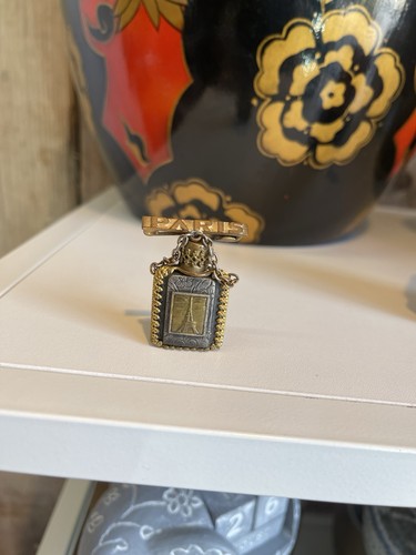 Vintage paris souvenir - paris,