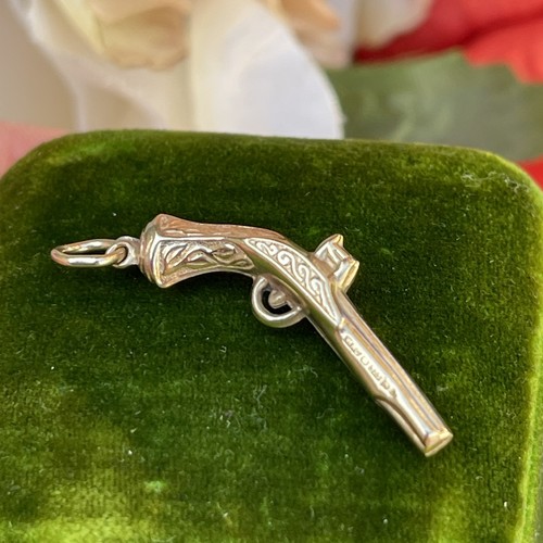 Vintage 9ct gold pistol - gold,