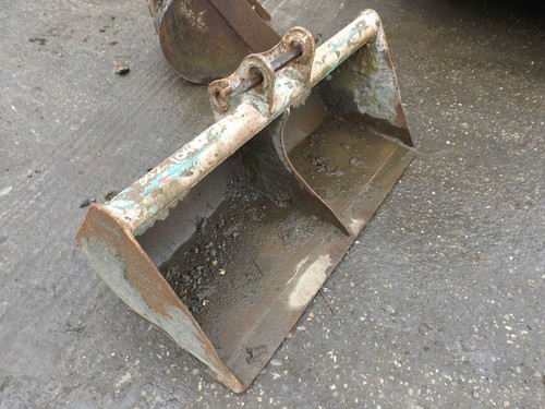 3ft ditching grading bucket - ditching/grading,